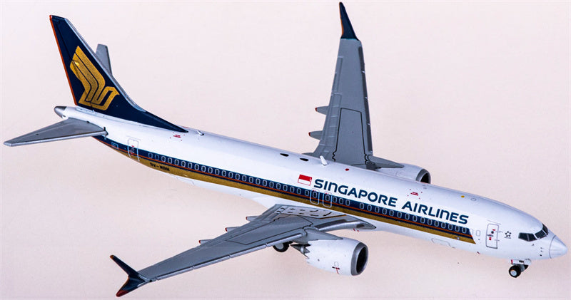 JC Wings Singapore Airlines Boeing 737 MAX 8 9V-MBN 1:400 Diecast Model view 4