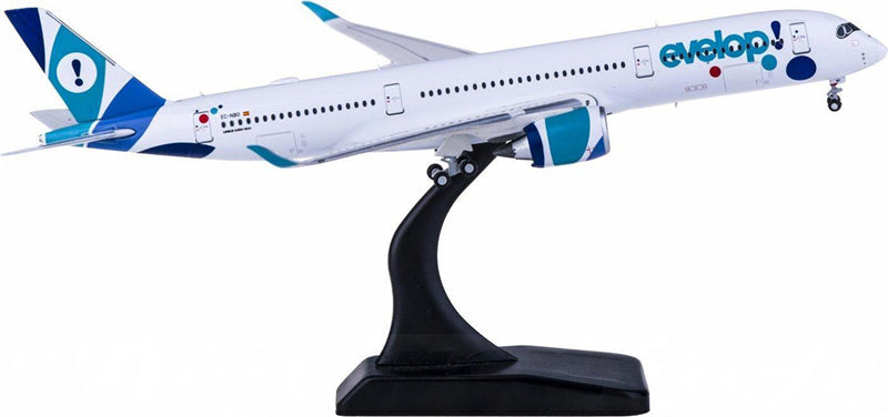 JC Wings Evelop Airlines Airbus A350-900XWB EC-NBO 1:400 Diecast Model view 3
