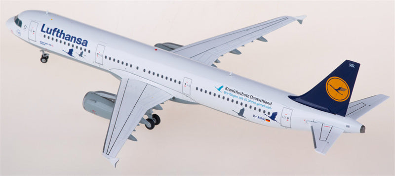 JC Wings Lufthansa Airbus A321 D-AIRR 1:200 Diecast Model view 4