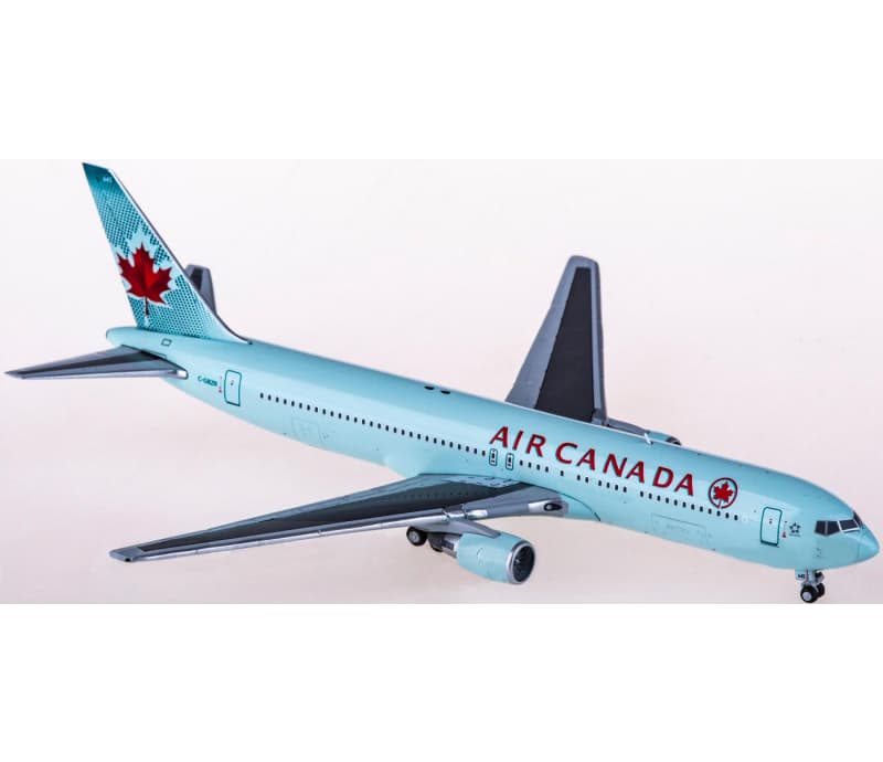 JC Wings Air Canada Boeing 767-300ER C-GBZR 1:400 Aircraft Pre-built Airliner Model Display