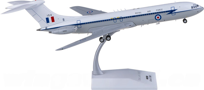JC Wings RAF Vickers VC10 C1K XV104 1:200 Diecast Model view 2