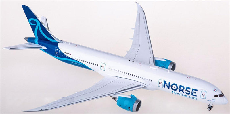 JC Wings Norse Atlantic Airways Boeing 787-9 Dreamliner LN-FNB 1:400 Diecast Model view 3