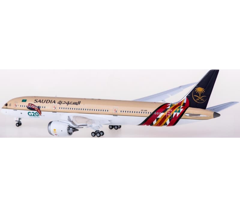 JC Wings Saudia Boeing 787-9 Dreamliner HZ-ARF Flaps down 1:400 Aircraft Pre-built Airliner Model Display