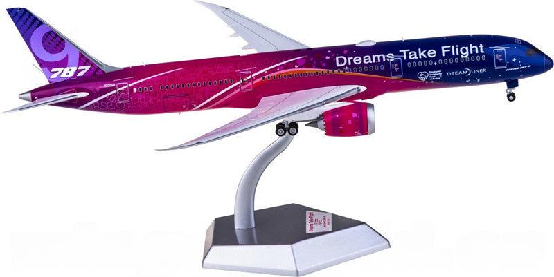 SQ Wings 1:200 Boeing 787-9 N1015B Diecast Model view 4