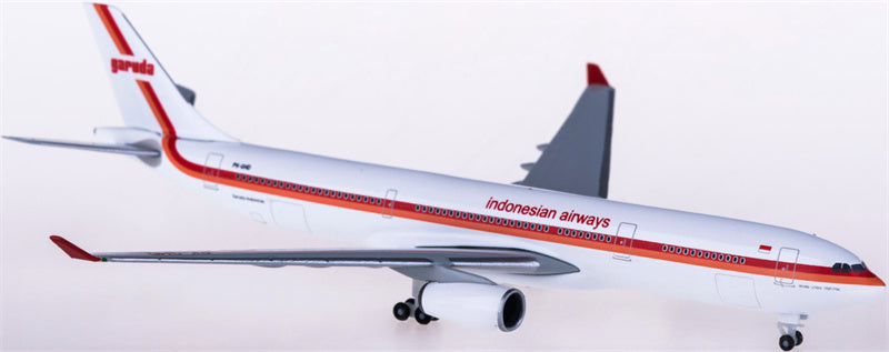 Herpa Garuda Indonesian Airways Airbus A330-300 PK-GHD Retro Painting 1:500 Diecast Model view 3