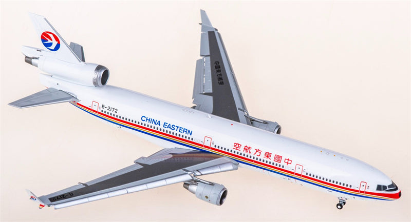 HX Models 1:400 China Eastern Airlines McDonnell Douglas MD-11F B-2172 Flaps down Model