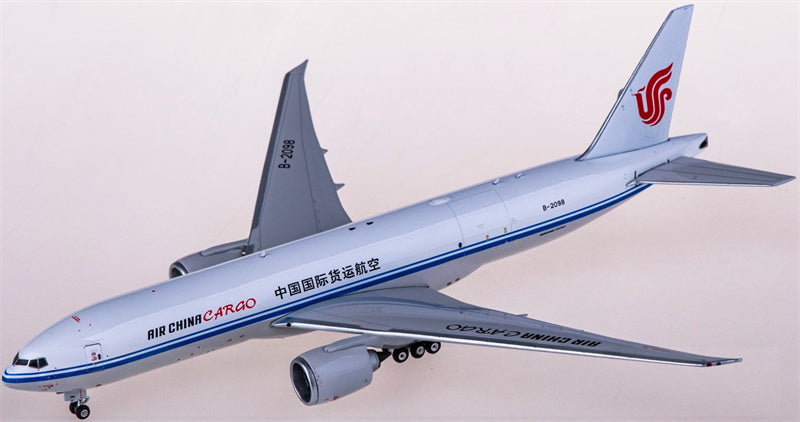 Phoenix Air China Cargo Boeing 777-200LRF B-2098 1:400 Diecast Model view 4