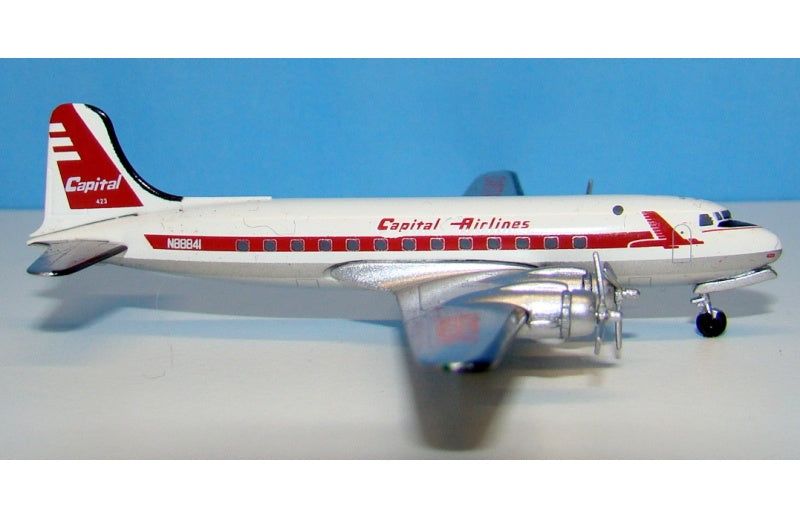 AeroClassics Capital Airways Douglas DC-4 N88841 1:400 Aircraft Pre-built Airliner Model Display