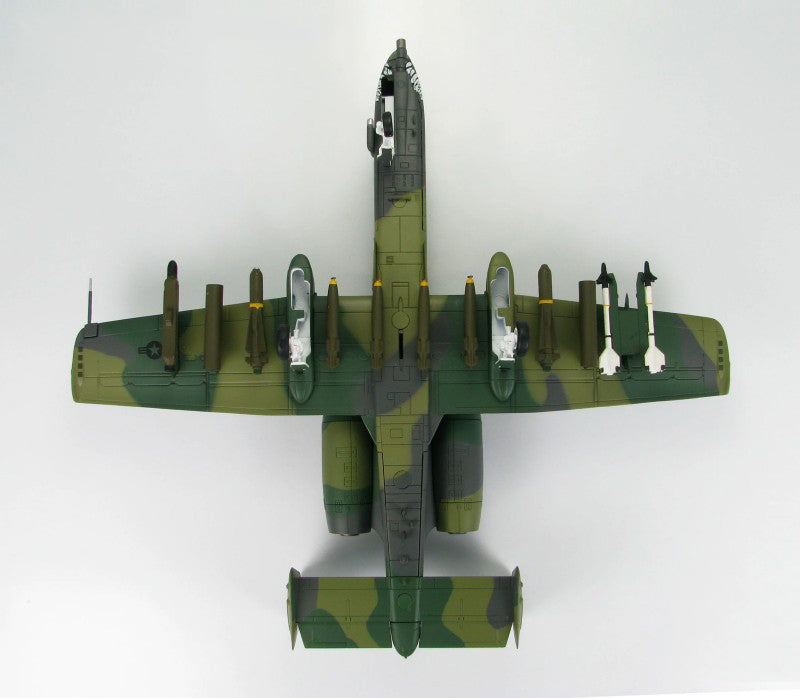 HOBBYMASTER AFRES / Barksdale AFB A-10a 47th TFS 1:72 Model Fang Livery BD / 79-143