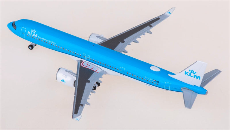 Herpa KLM for Airbus A321neo PH-AXA 1:500 Airplane Pre-built Airliner Model Display