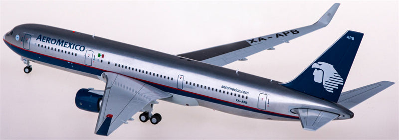 JC Wings Aeromexico for Boeing 767-300ER XA-APB 1:200 Airplane Pre-built Airliner Model Display