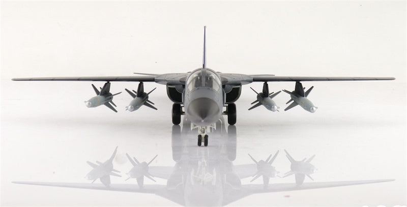 HOBBY MASTER F111C A8-131 RAAF 1973-2003 (with 4 x AGM-142) 1:72 Aircraft Pre-built Model