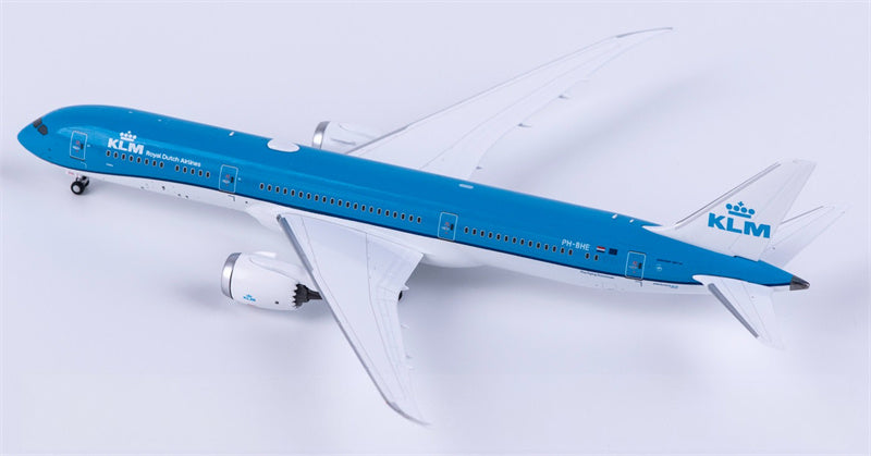 NG Models KLM Boeing 787-9 Dreamliner PH-BHE 1:400 Diecast Model view 4