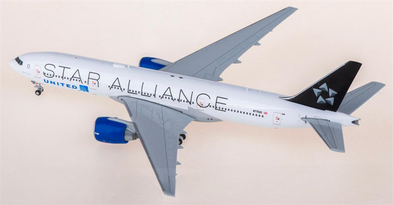 Geminijets 1:400 United Airlines Boeing 777-200ER N77022 Model