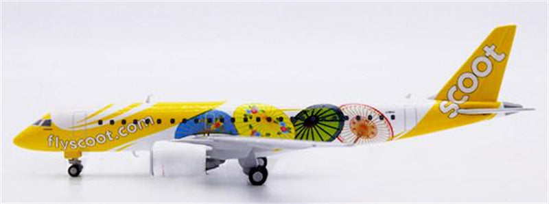 JC Wings Scoot Embraer ERJ-190-E2 1:400 Diecast Model view 1