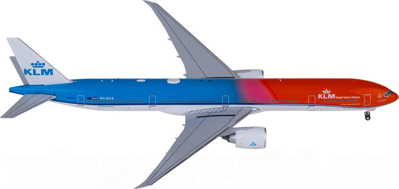 NG Models KLM Boeing 777-300ER PH-BVA 1:400 Diecast Model view 4