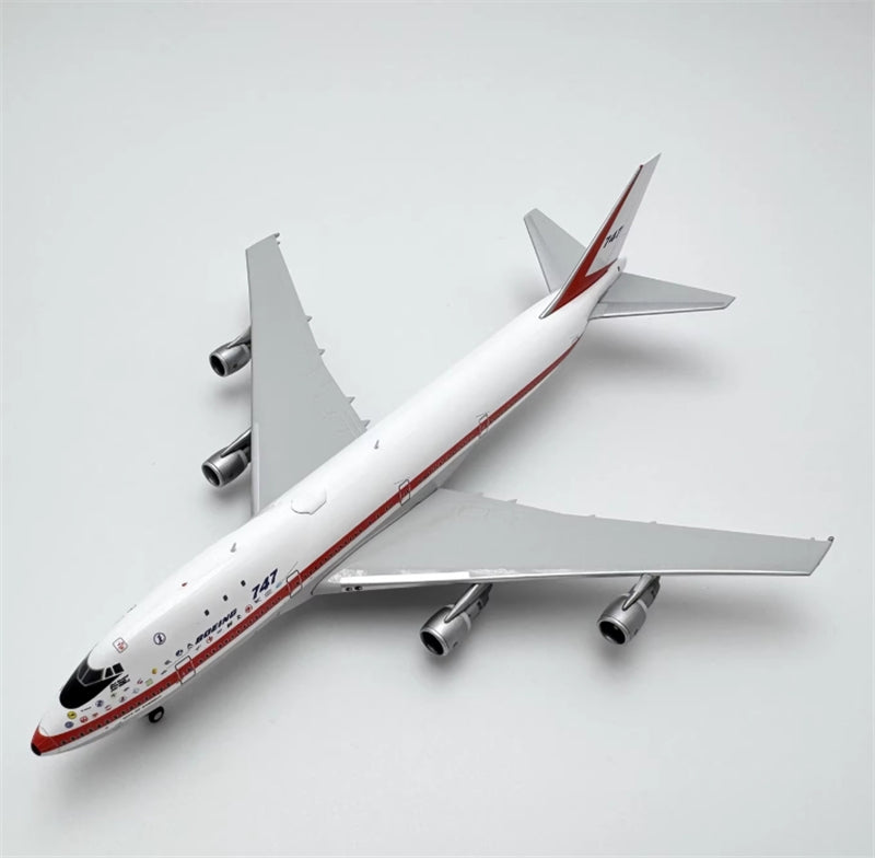 YY Wings Boeing 747-100 N7470 Museum Livery 1:400 Diecast Model view 4