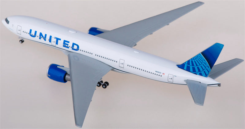 Herpa United Airlines Boeing 777-200 N69020 1:500 Diecast Model view 4