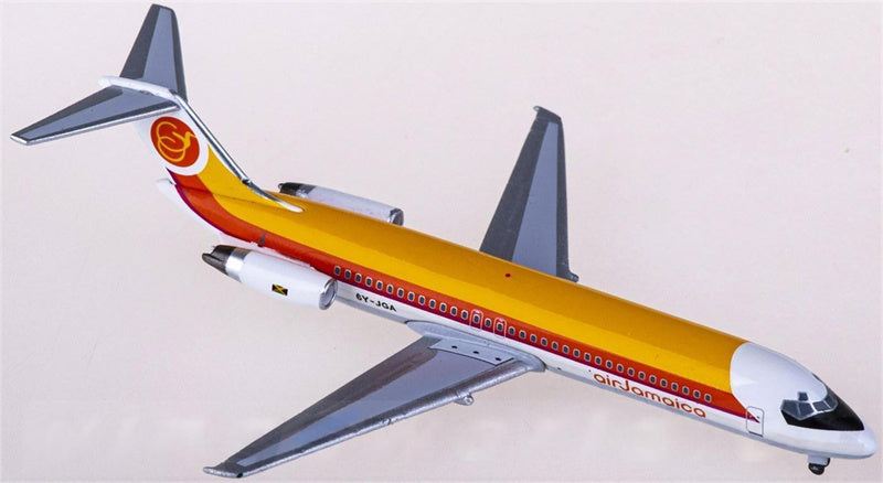 AeroClassics Air Jamaica McDonnell Douglas DC-9-32 6Y-JGA 1:400 Diecast Model view 4