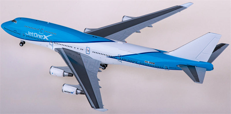 JC Wings JetOneX Boeing 747-400 VQ-BWM 1:400 Diecast Model view 4