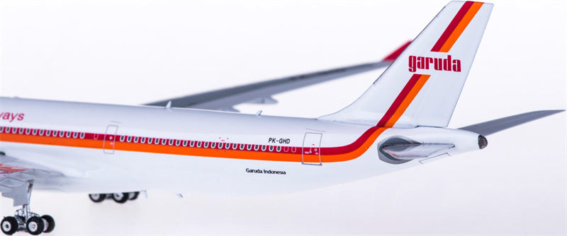 Phoenix Garuda Indonesian airways for Airbus A330-300 PK-GHD 1:400 Aircraft Pre-built Airliner Model Display