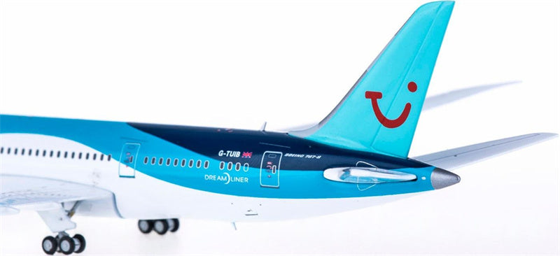 Geminijets Thomson Airways Boeing 787-8 G-TUIB 1:400 Diecast Model view 5