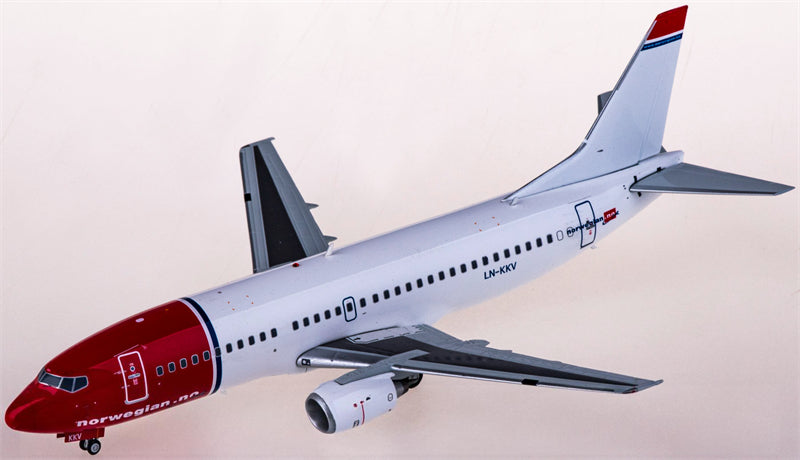 JC Wings Norwegian Air Shuttle Boeing 737-300 LN-KKV 1:200 Diecast Model view 2