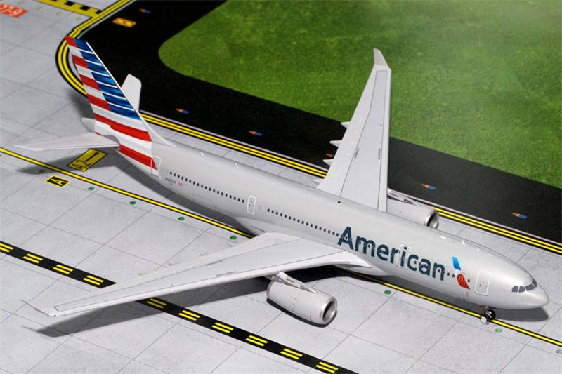Geminijets Americcan Airlines for Airbus A330-200 N290AY 1:200 Aircraft Pre-built Airliner Model Display