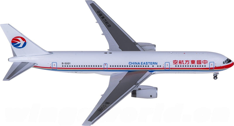 CW China Eastern Boeing 767-300 B-5001 1:400 Diecast Model view 4