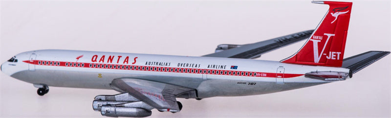 Herpa Qantas Boeing 707-300 VH-EBN 1:500 Diecast Model view 4