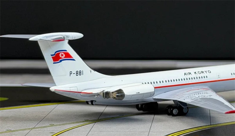 Phoenix 1:400 Air Koryo Ilyushin IL-62M P-881 DIECAST Model