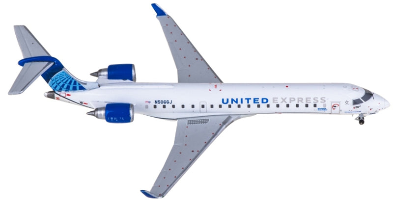 Geminijets United Airlines for Bombardier CRJ550 N506GJ 1:400 Aircraft Pre-built Airliner Model Display