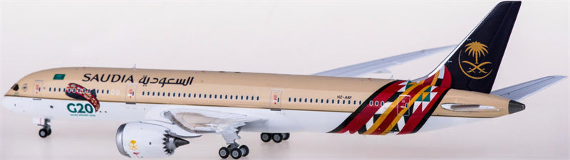 JC Wings Saudia Boeing 787-9 Dreamliner HZ-ARF 1:400 Diecast Model view 2