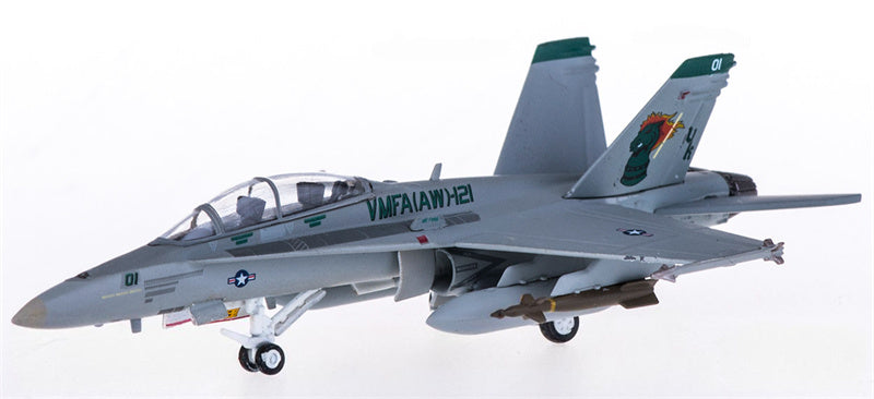 Hogan US for Marines for Boeing F/A-18D VMFA-121UK-01 1:200 Airplane Pre-built Airliner Model Display