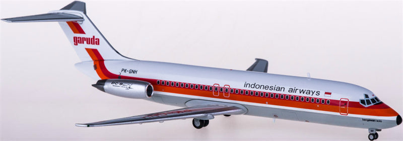 Herpa Garuda Indonesian airways for McDonnell Douglas DC-9-30 PK-GNH Bengawan Solo 1:200 Aircraft Pre-built Airliner Model Display