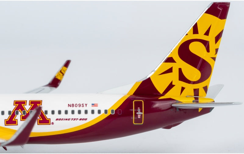 NG Models 1:400 Sun Country Airlines B737-800/w N809SY DIECAST Model