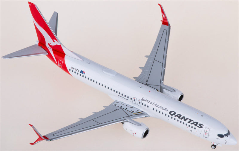 NG Models Qantas Boeing 737-800 VH-VZV 1:400 Diecast Model view 4