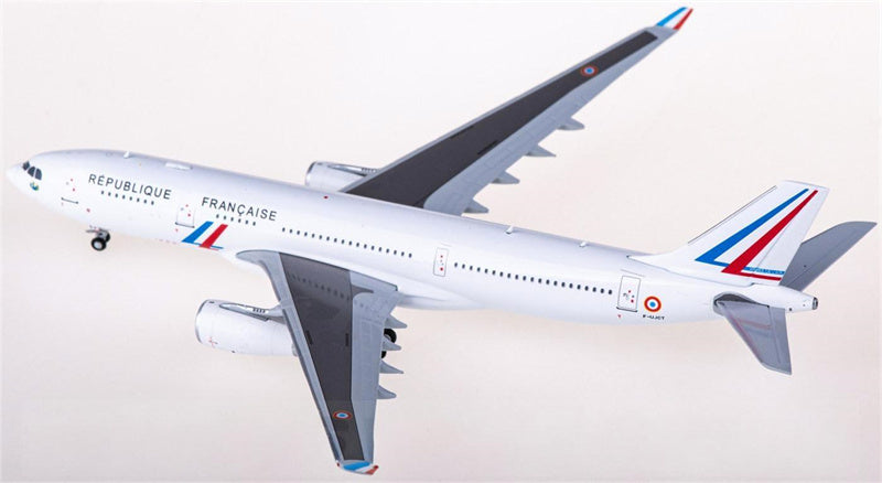 JC Wings French Air Force Airbus A330-200 F-UJCT 1:400 Diecast Model view 3