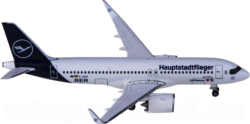 Herpa Lufthansa Airbus A320neo D-AINZ 1:500 Diecast Model view 4