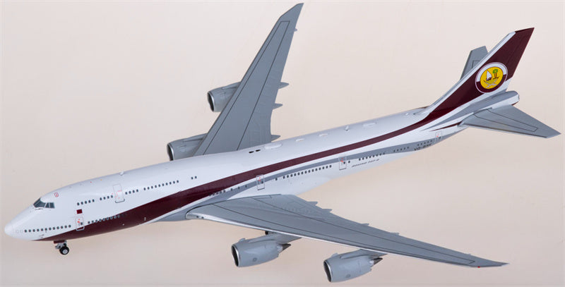JC Wings Worldwide Aircraft Holding Boeing 747-8 BBJ VQ-BSK 1:400 Diecast Model view 4