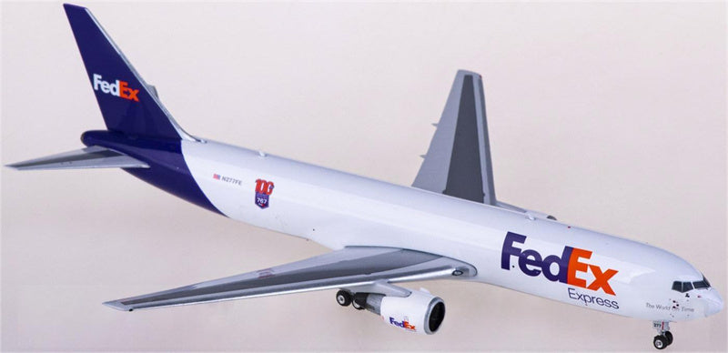 Phoenix FedEx Boeing 767-300F N277FE 1:400 Diecast Model view 4