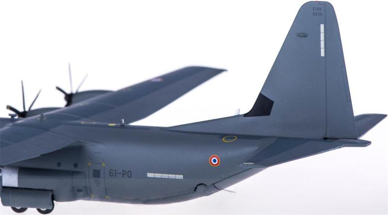 Herpa French Air Force for Lockheed for Martin C-130J-30 Super for Hercules 61-PO 1:200 Airplane Pre-built Airliner Model Display