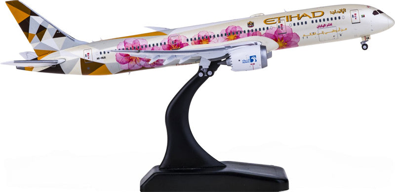 JC Wings Etihad Airways Boeing 787-9 Dreamliner A6-BLK Flaps Down 1:400 Diecast Model view 3