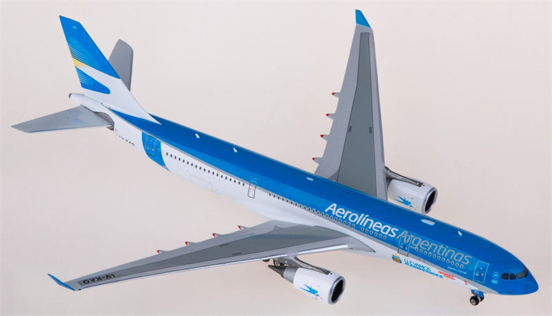 Phoenix Aerolineas Argentinas for Airbus A330-200 LV-KAO 1:400 Airplane Pre-built Airliner Model Display