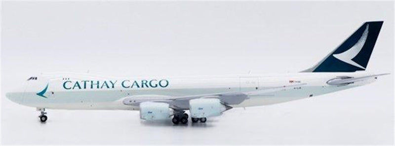 JC Wings Cathay Cargo Boeing 747-8F B-LJK 1:400 Diecast Model view 1