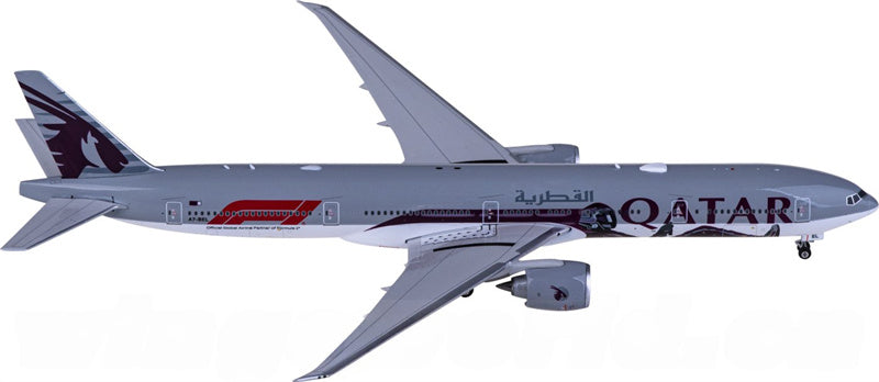 Phoenix Qatar Airways Boeing 777-300ER A7-BEL 1:400 Diecast Model view 4