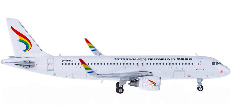 Phoenix Tibet Airlines Airbus A320 B-1682 1:400 Diecast Model view 4
