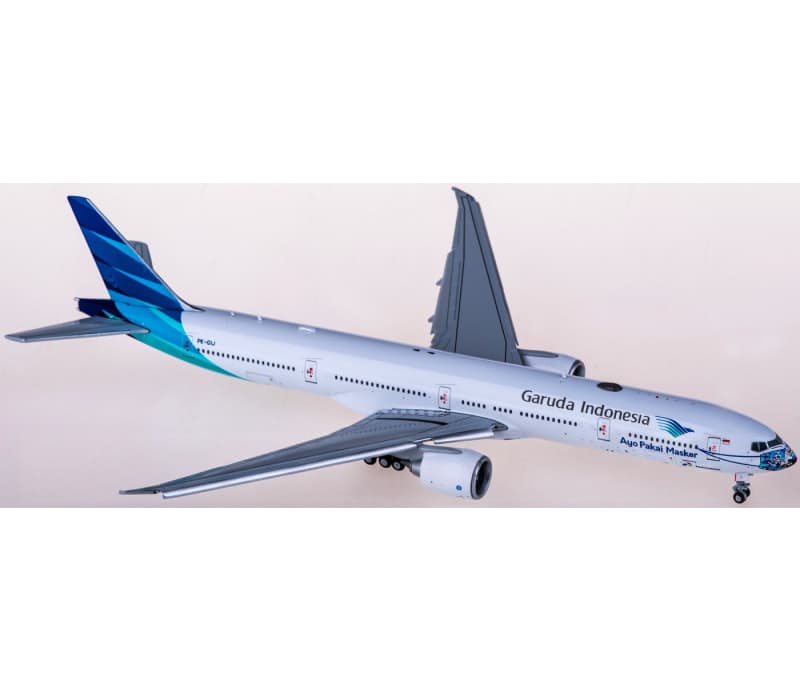 JC Wings Garuda Indonesia Boeing 777-300ER PK-GIJ Flaps down 1:400 Aircraft Pre-built Airliner Model Display