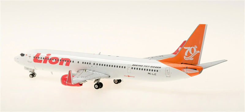 Phoenix Lion Boeing 737-900ER PK-LJZ 70th 1:400 Diecast Model view 2