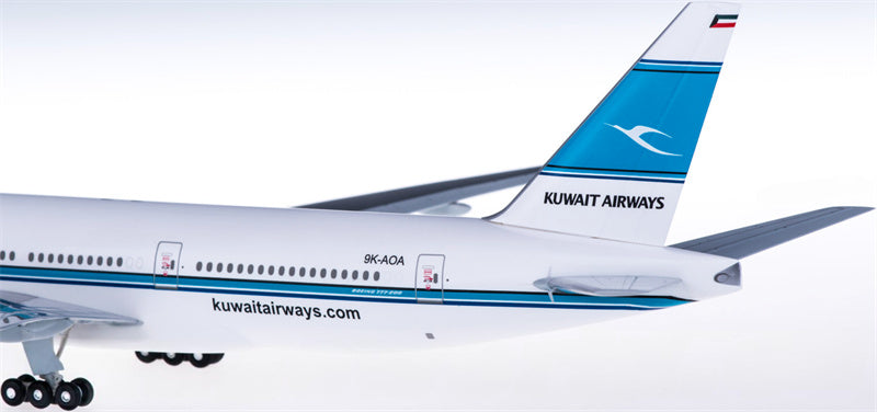 Hogan Kuwait Airways Boeing 777-200ER 9K-AOA 1:200 ABS Model view 5